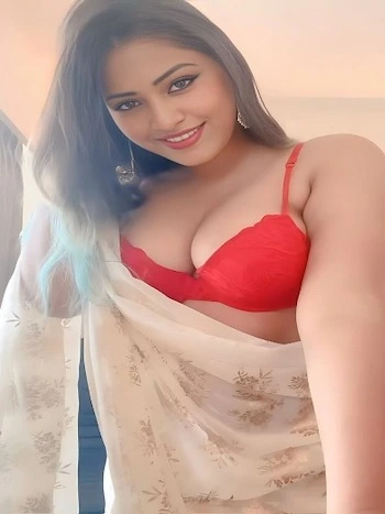 Mature call girls in Ludhiana